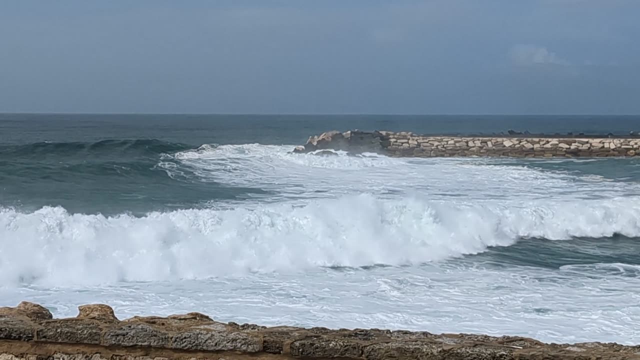 WAVES at ERICEIRA
