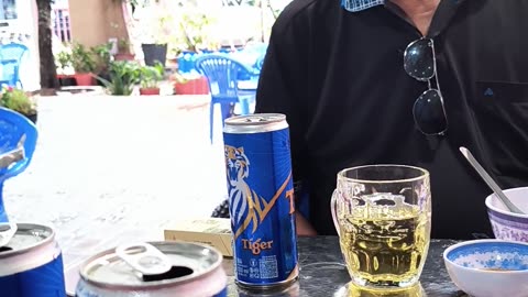 Lê Thị Cẩm Tú !