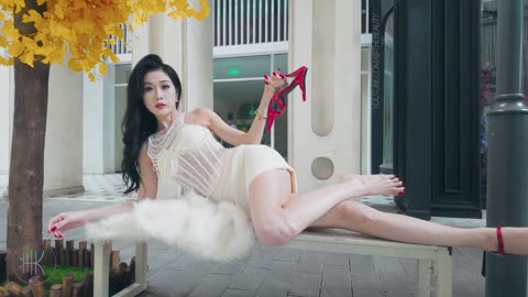 Auto Show Racing Model #BeutifulGirl