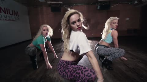 I AM THE BEST (2NE1) - JOJO GOMEZ 