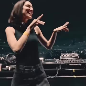 Viral Dance Song 2025