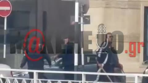 makeleio.gr - Μακελειό στη Λάρνακα - Πιστολίδι και κυνηγητό με τσεκούρια στη μέση του δρόμου