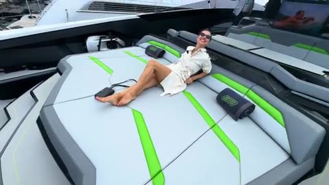 MONACO 🇲🇨 LAMBORGHINI YACHT SHOWCASE 4.5 MILLION € LIKE A CONOR MCGREGOR’S _ L