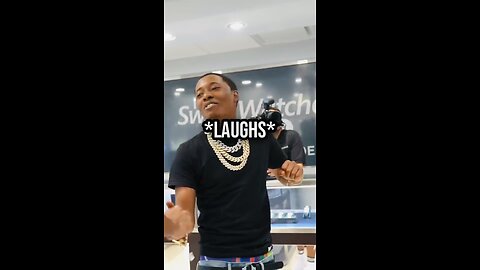 Icebox Salesmen Gets Mad At Reggie For Making Fun Of His Watch 😭