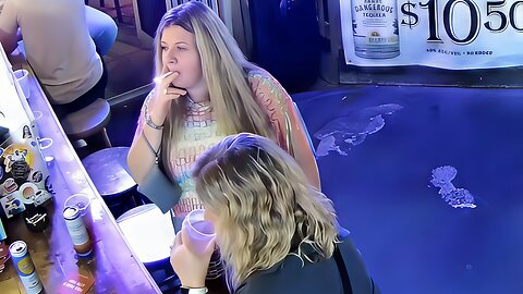 Candid Sexy Smoking Woman 690