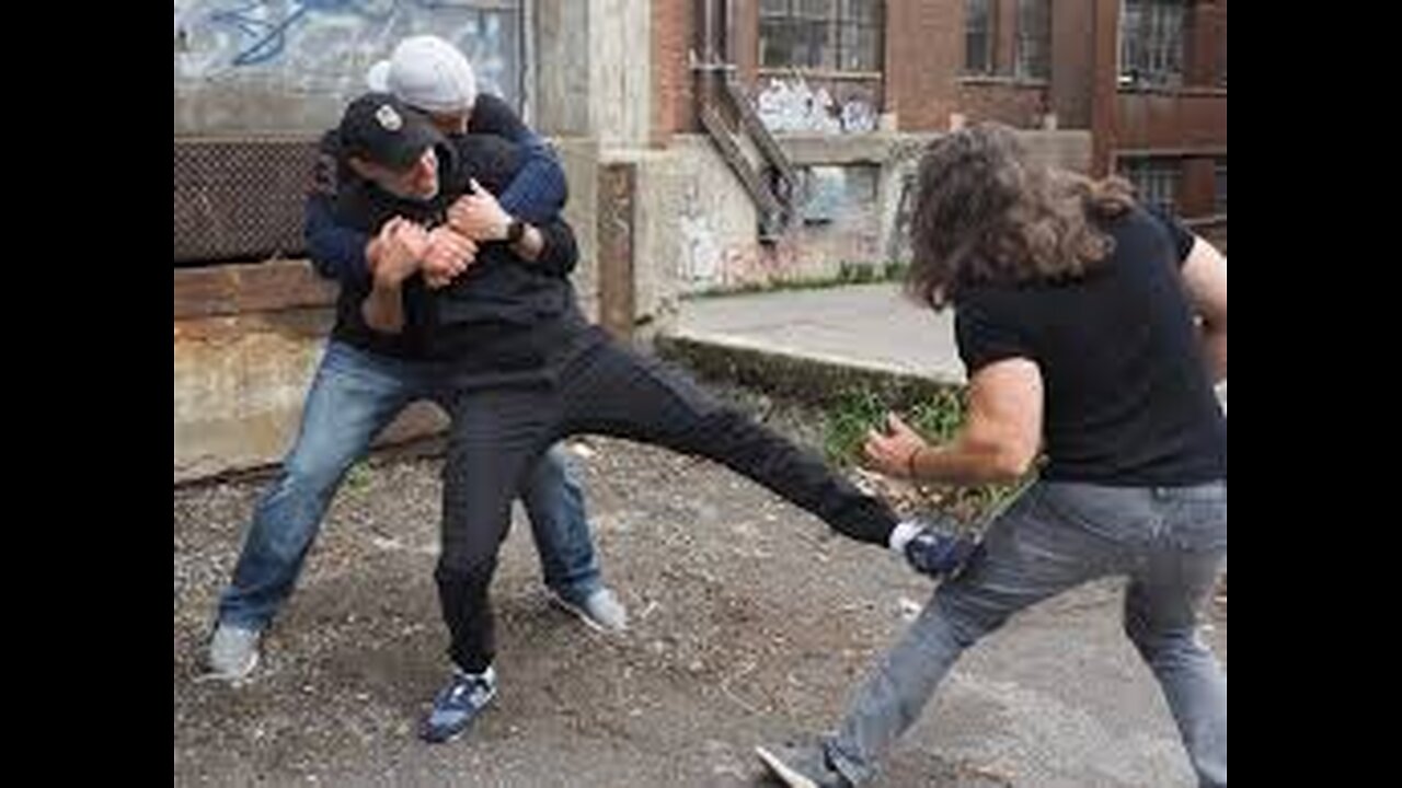 Ultimate Street Fight Compilation – Wild Action & Chaos You Must Avoid!