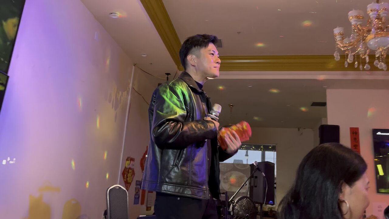 Hong Kong singer Yu Tianlong - Song 2