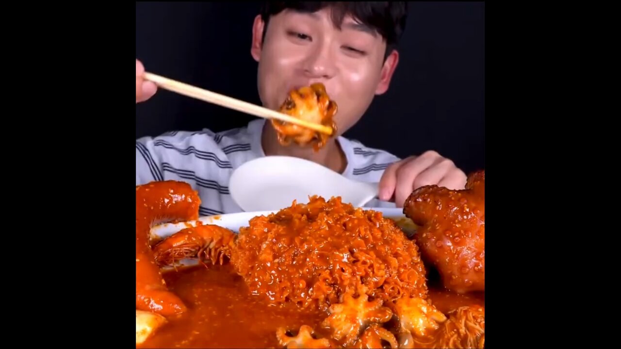 Spicy Seafood boiled Mukbang