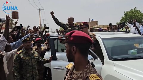 President of the Sovereign Council inspects citizens in Khartoum - East Nile
