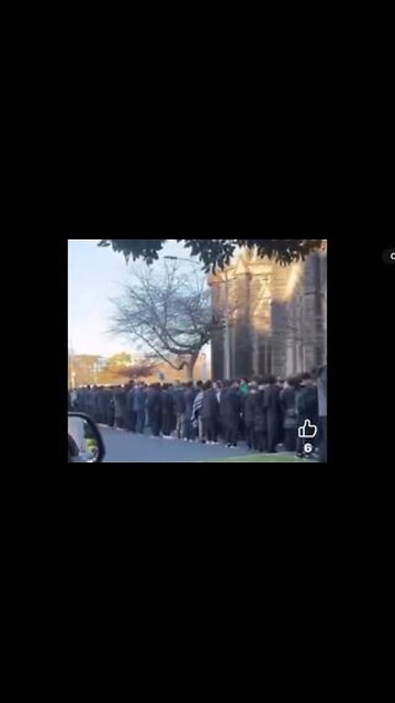 Muslim men have surrounded Melbourne’s St.Patrick’s Cathedral to display Dominance & intimidation