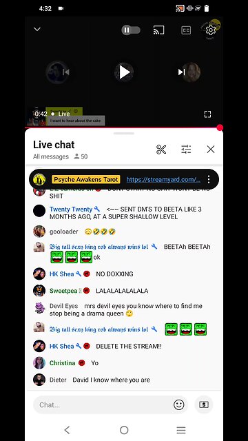 Alex just don't give a fark 🤣🤣