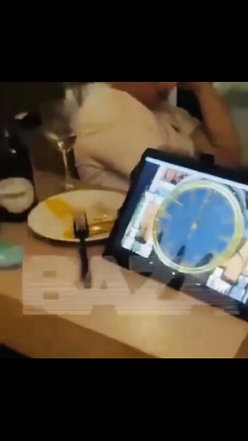 🇷🇺 🎉 It's 12:00 a.m. on January 1, 2026