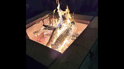 Warm & Cozy 🔥 Bonfire