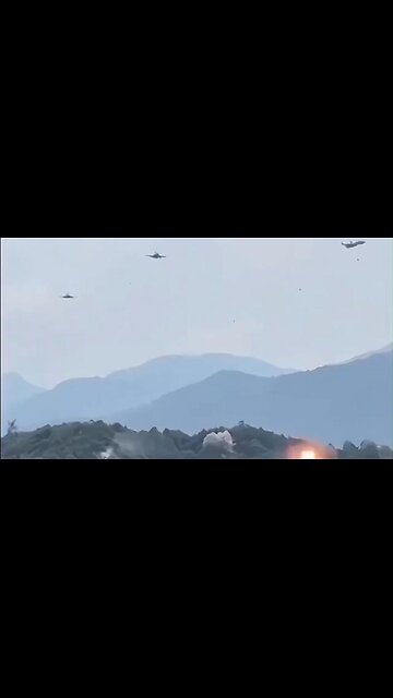 🚨Thailand drops bombs on Cambodia villages- Cambodia fired rockets towards Thailand