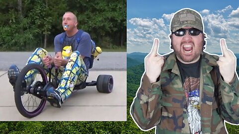 Giant Spider Shark Bad Baby Kids Game Hidden Egg Victoria Annabelle Daddy Toy Freaks Spatula Girl (Toy Freaks) - Reaction! (BBT)