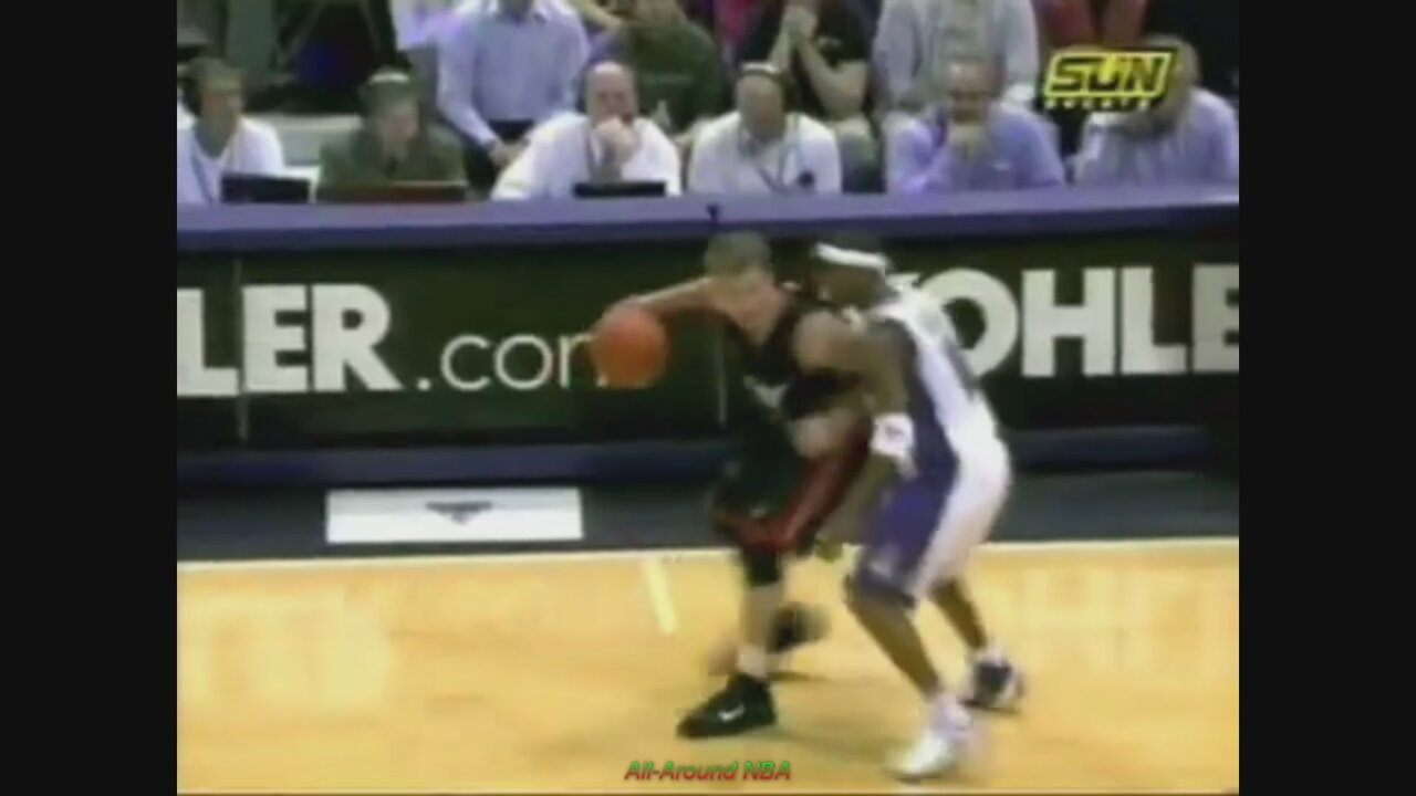 Jason Williams 18 Points 5 Ast @ Bucks, 2005-06.