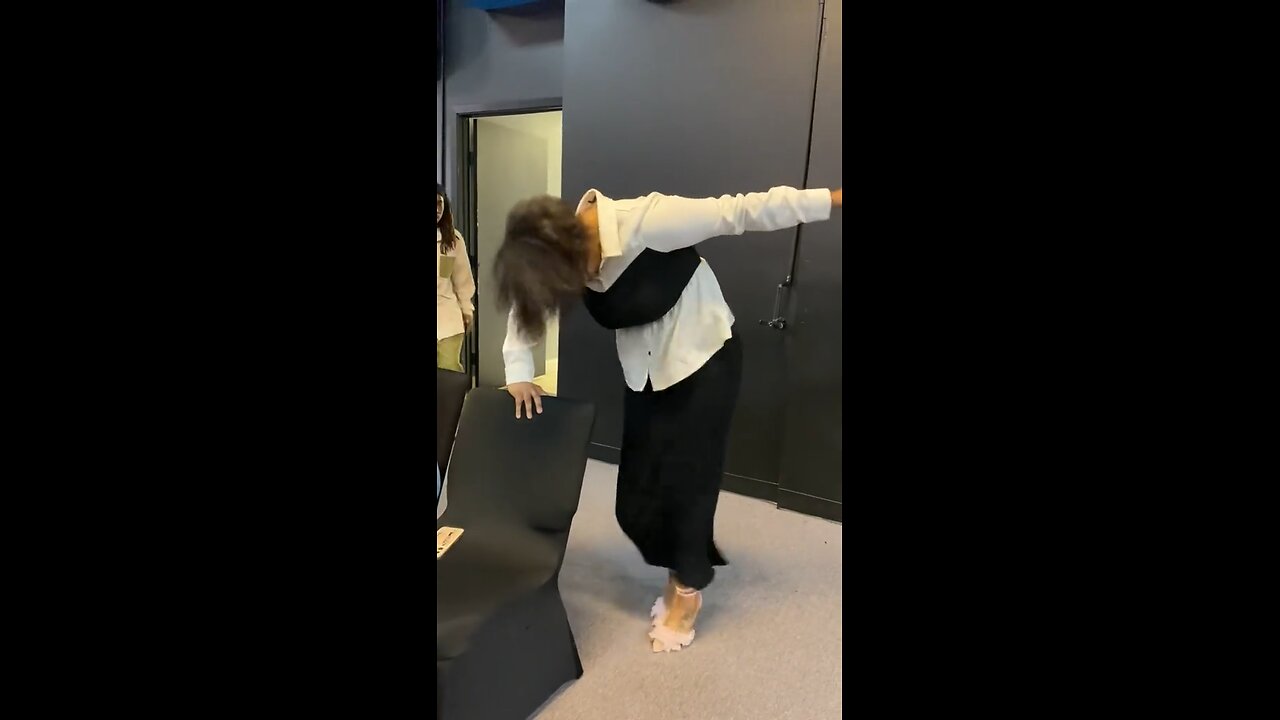 Powerful praise break 😩🙌🏾💫💃🏽