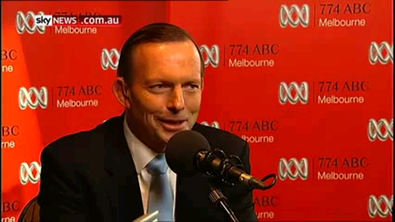 Tony Abbott gives a bird a wink #fyp #reels #tonyabbott