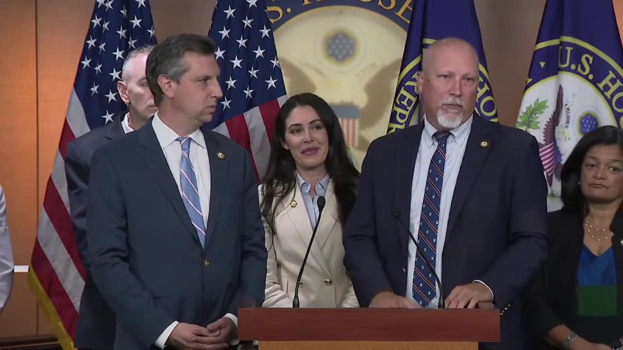 Bipartisan House Lawmakers Introduce Restore Trust in Congress Act to Ban Stock Trading - September 3, 2025
