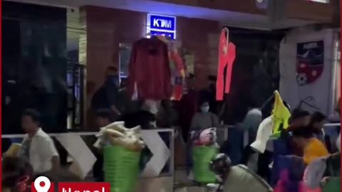 Protesters looted a shop in Nepal, video went viral