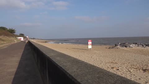 00125 First Test of Sony fdr-ax100 HD Camcorder at Clacton On Sea Essex Beach FEB 2025 Part 2