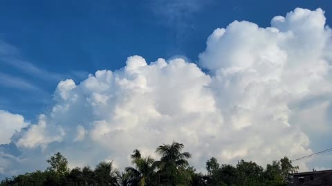 Beautiful Cloudy Sky Timelapse | Relaxing Nature Video in 1080-1920