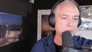 Hated by All the Right People: Tucker Carlson and the Unravelling of the Conservative Mind (1-22-26)