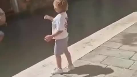 🤯🚣‍♂️ A Ride Above Water! | FunFM