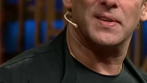 Kapil sharma fun with salman khan old pic 😂