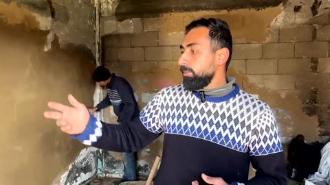 Palestinians in Gaza struggle to rebuild their homes among the rubble