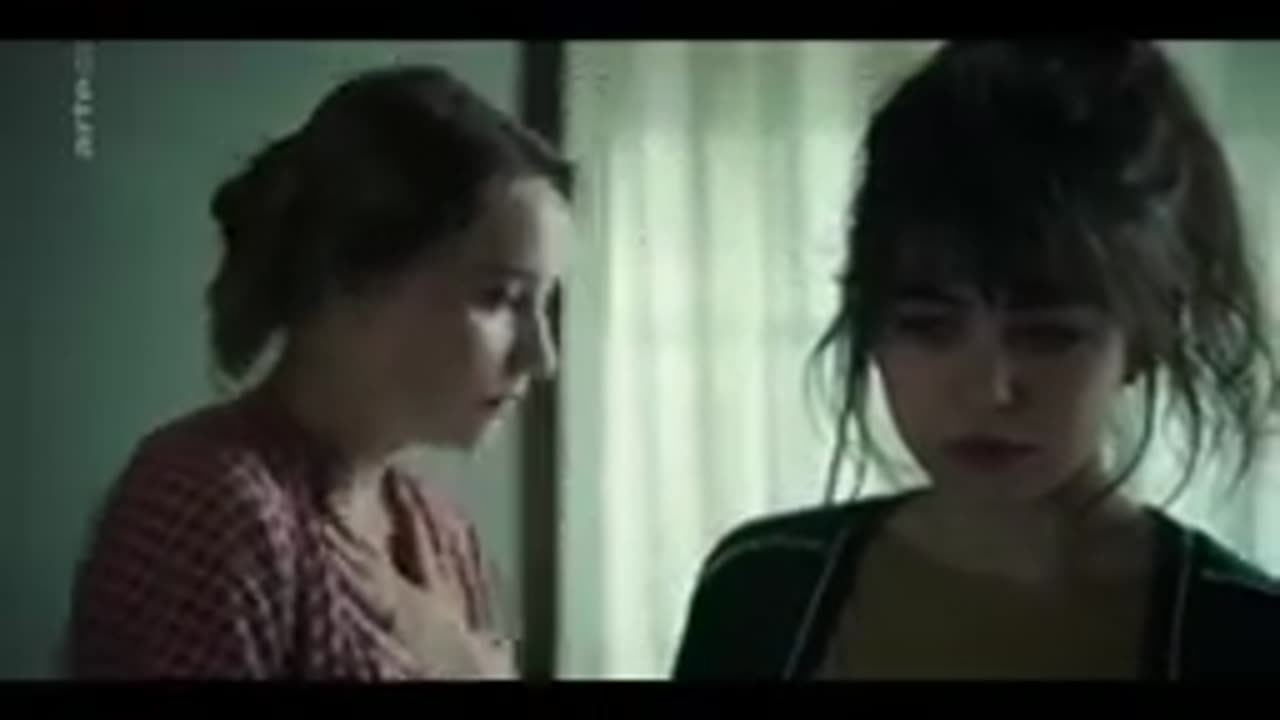 & Bella: From Playful Looks to Real Love| Lesbian Kissing Scenes