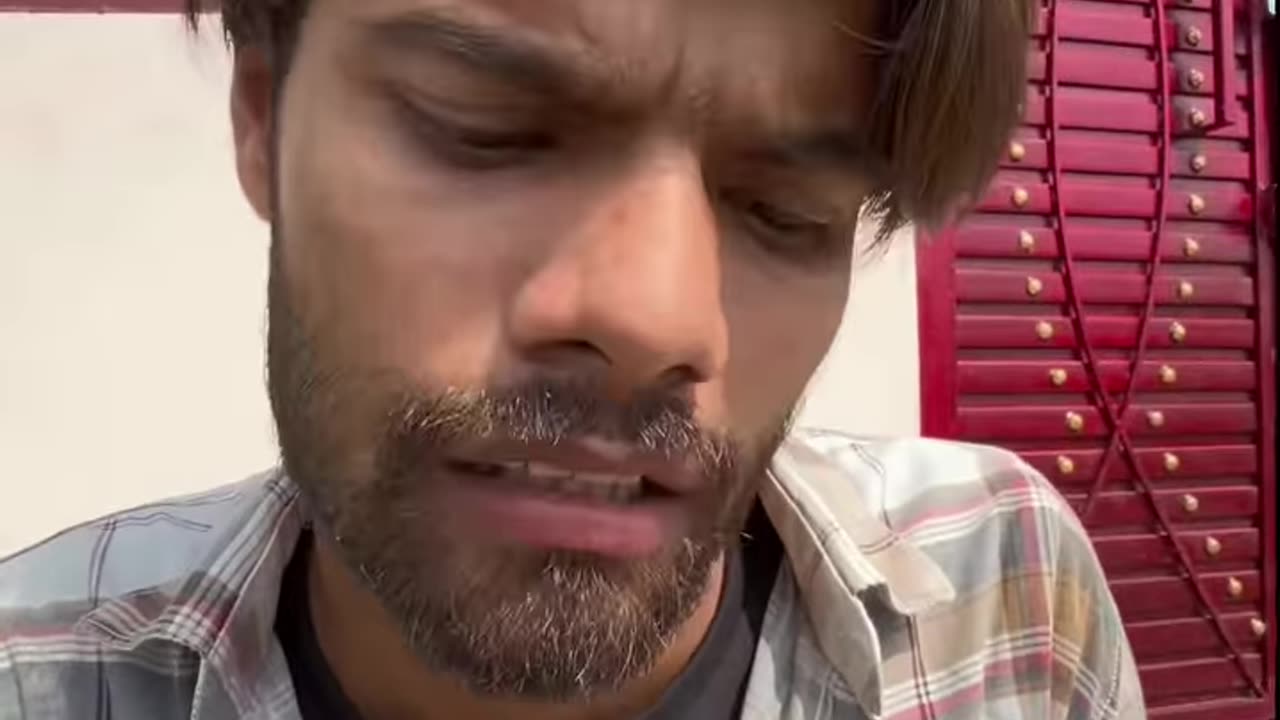 Bta kya mangna hai😂