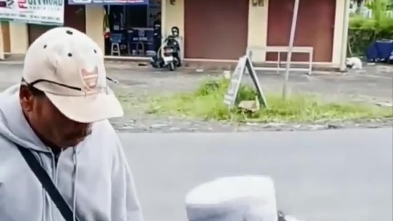 😂🤣 To Flip Off Someone | FunFM