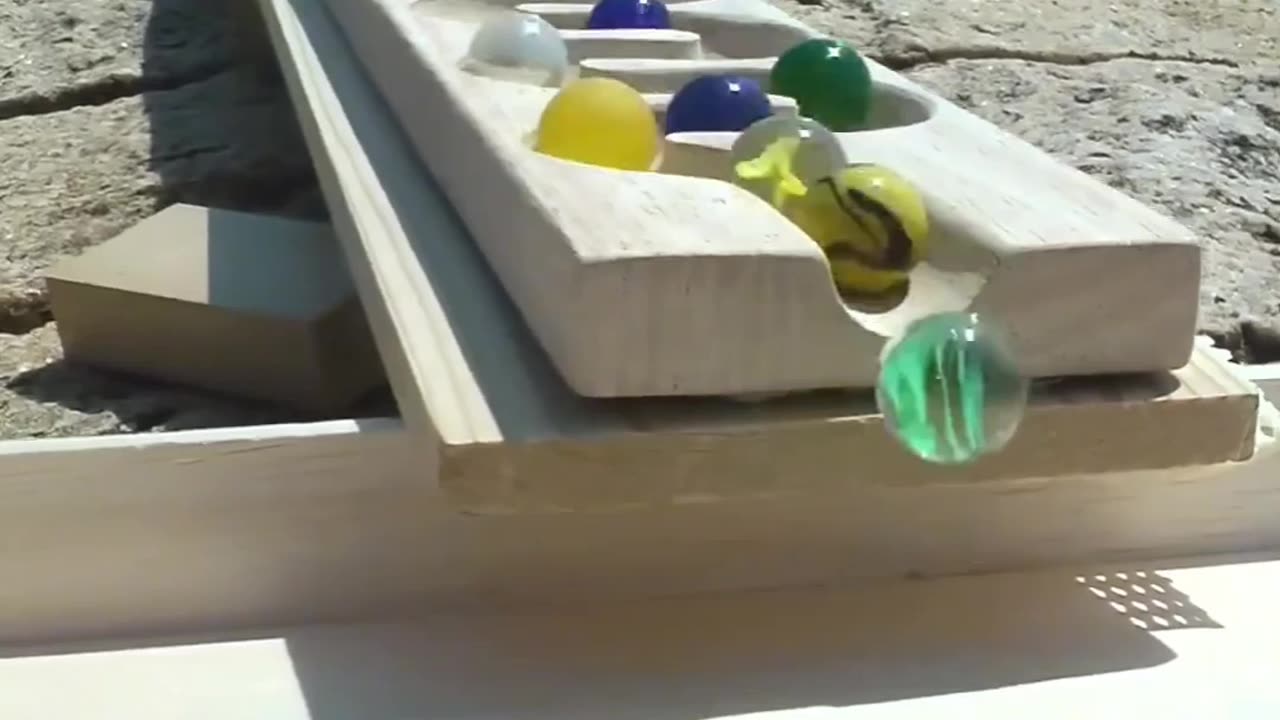 Wooden track ball, cool gameplay tutorial, the focus of the circle of friends! #educationaltoys