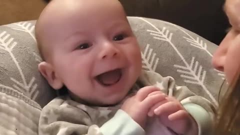 This little baby ROASTS mom | Uh-huh 🫣