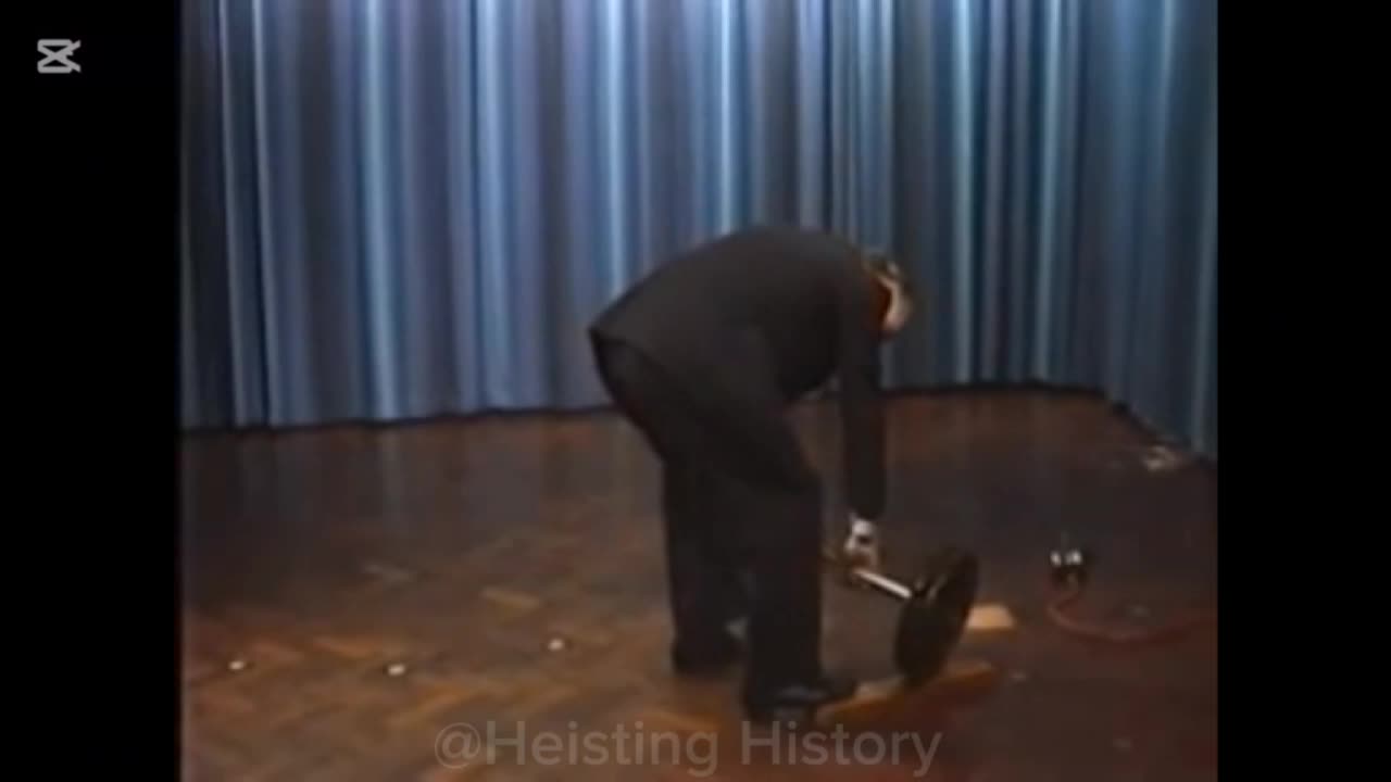 UNDERSTANDING PHYSICS