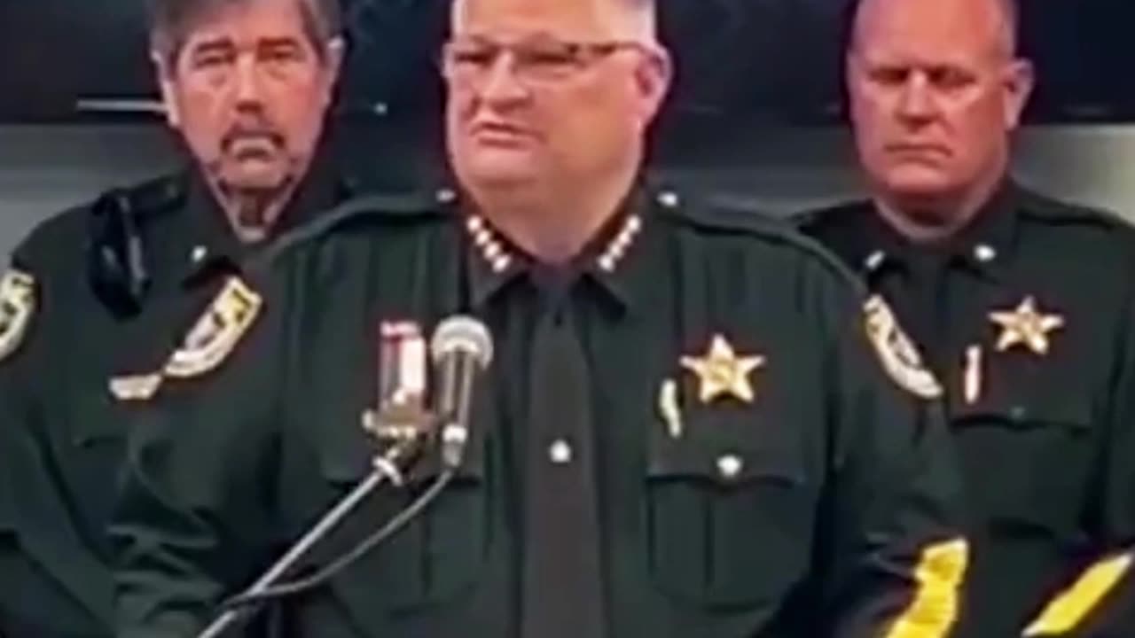 I LIKE THIS GUY!!!😂😂😂