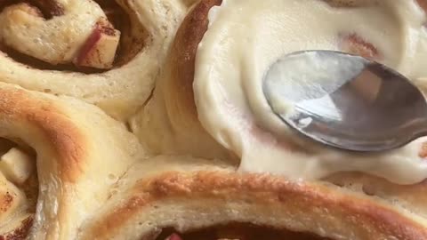 Baking an apple cinamon roll bread