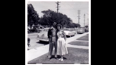 42 Charming Photos of Couples From The 1950s