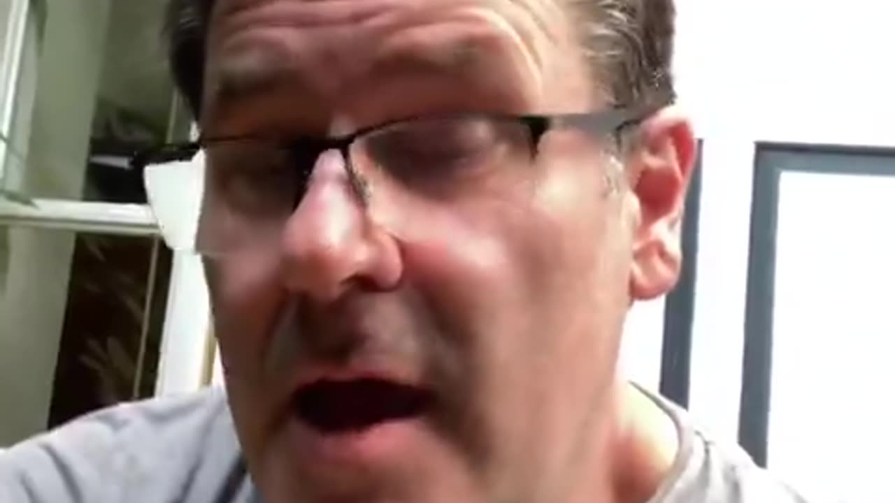 a landlord being asked by the government to let illegal migrants live in your property take note