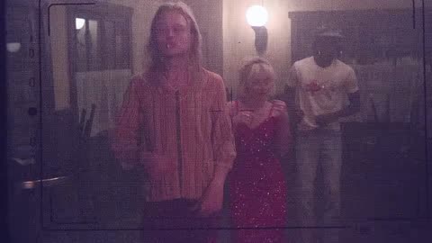 Sabrina Carpenter - Manchild (Behind The Scenes)