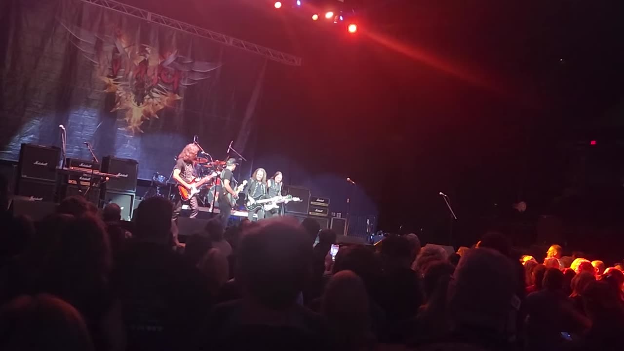 Winger ( live)