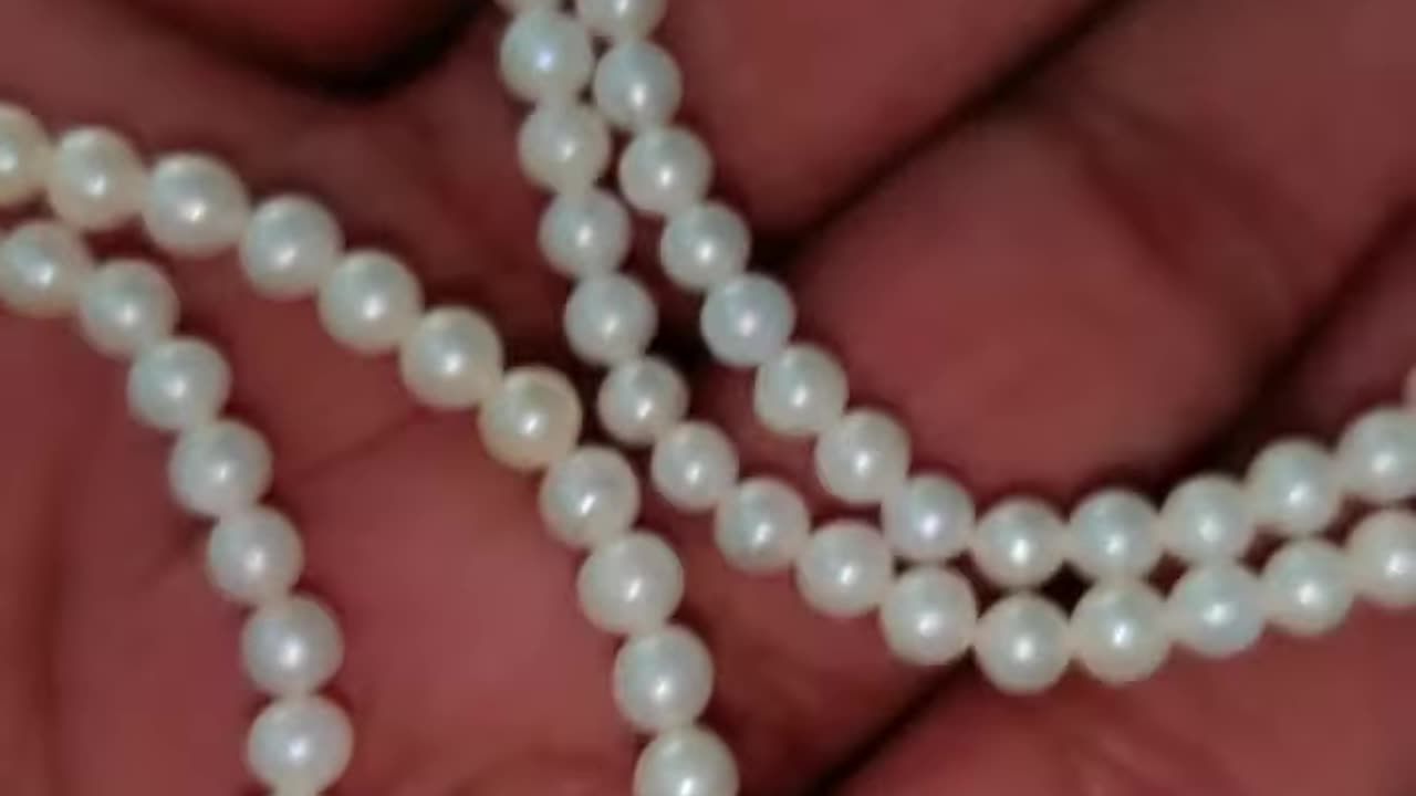 Ever wondered what makes a gemstone truly special? Watch and find out!