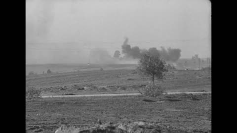 21cm Morser 18 heavy howitzers engaging targets on the Stalin Line in July 1941