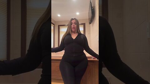 Jessica - The Plus-Size Queen Redefining Beauty & Confidence #34models
