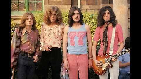 Dancing Days ~ Led Zeppelin ( Live )