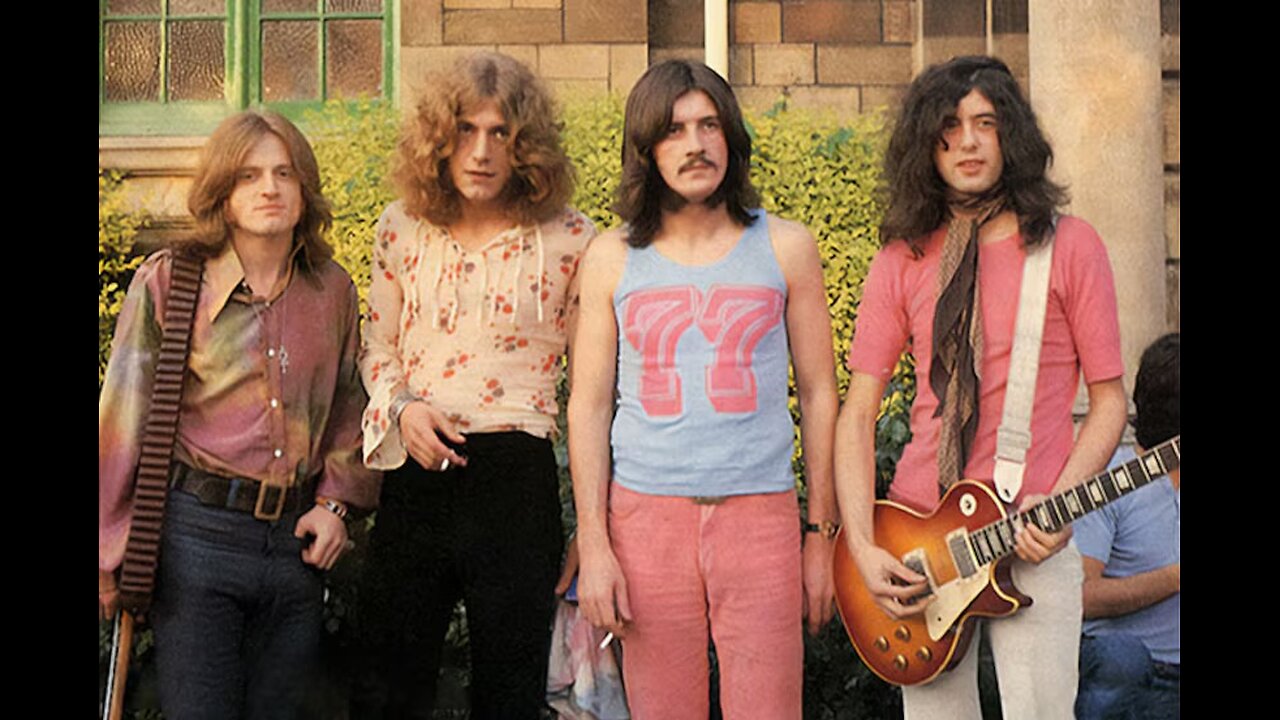 Dancing Days ~ Led Zeppelin ( Live )
