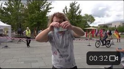 Ukrainer erkennt den Kapitalismus! Berlin 30.08.2025