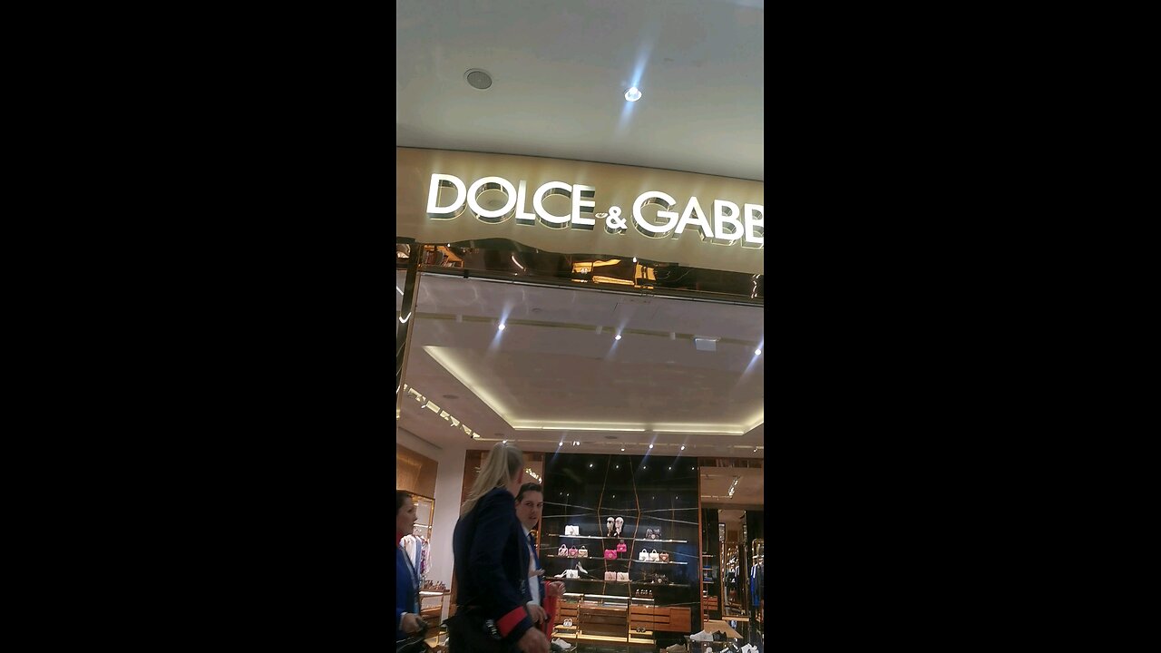 Duty free shopping in Rome