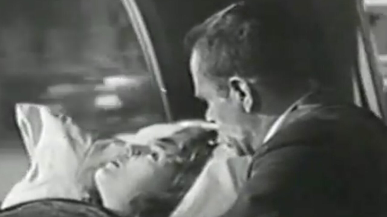 Public domain: Mike Hammer S1.E4 ∙ Death Gets a Diploma